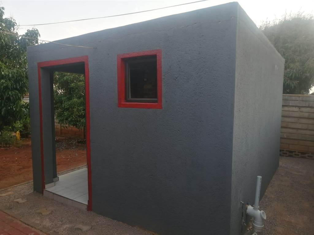 3 Bed House in Lebowakgomo photo number 20