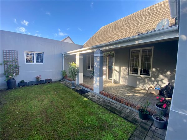3 Bedroom House 3 Bedroom House