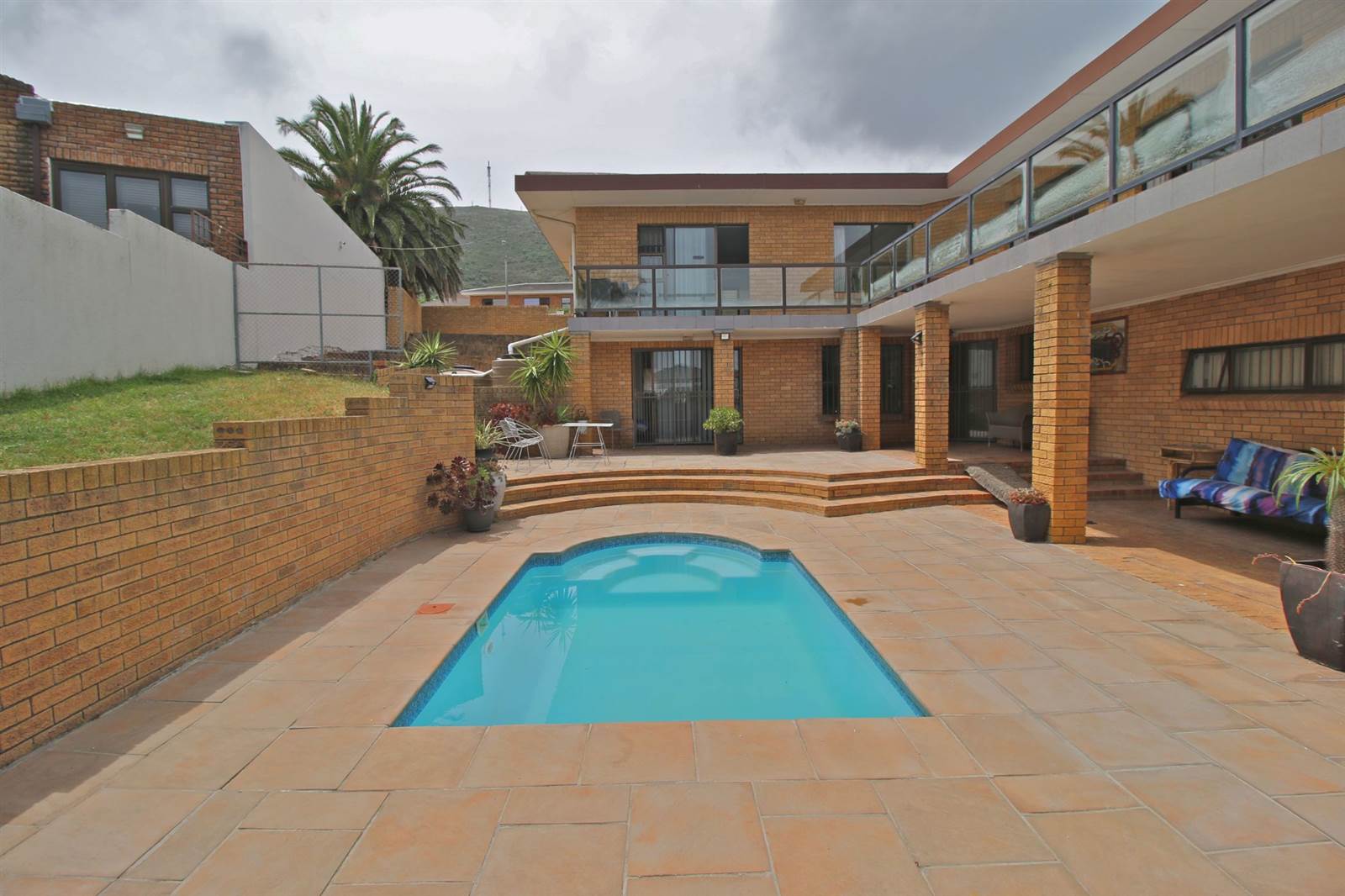 5 Bed House in Plattekloof photo number 2