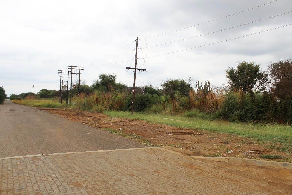 1250 m² Land available in Northam photo number 19