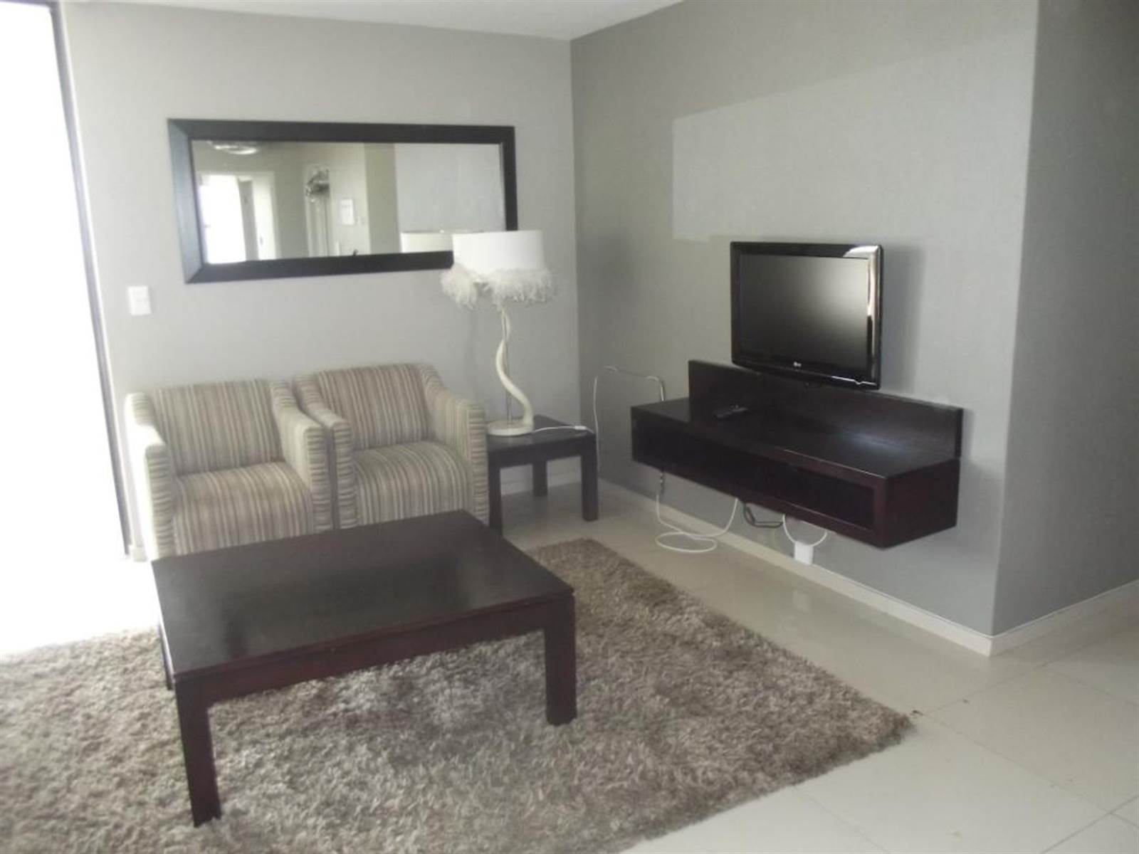 3 Bed Apartment in Tableview photo number 5