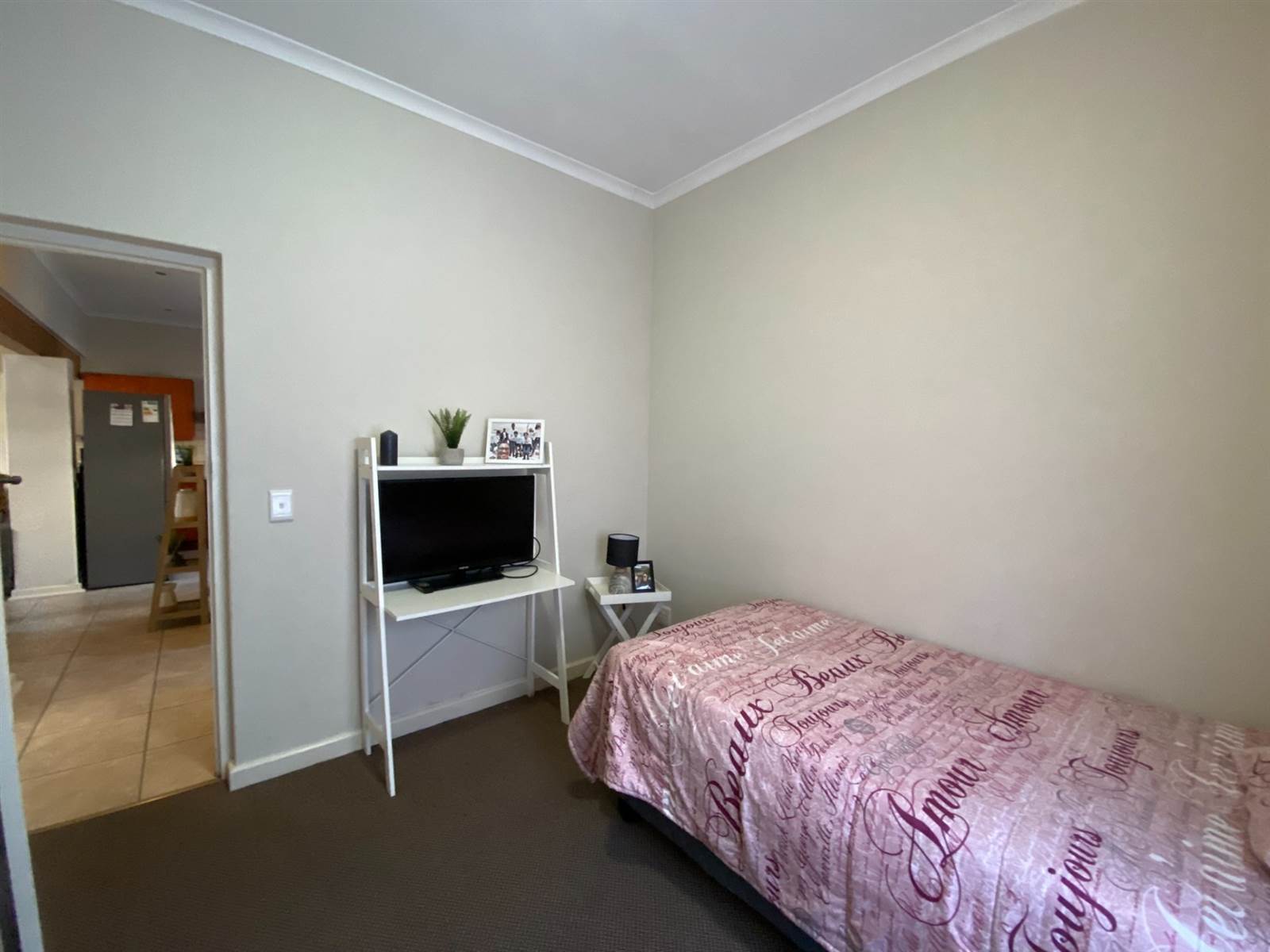 2 Bed Apartment in Paarl Central East photo number 16