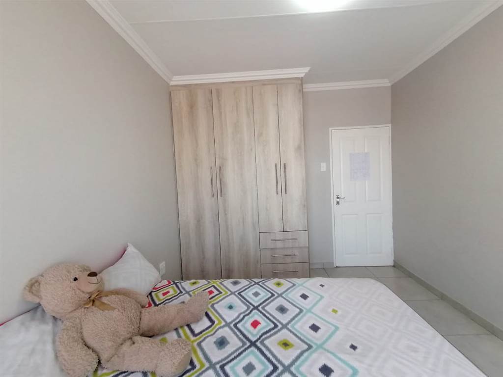 3 Bed House in Ermelo photo number 9