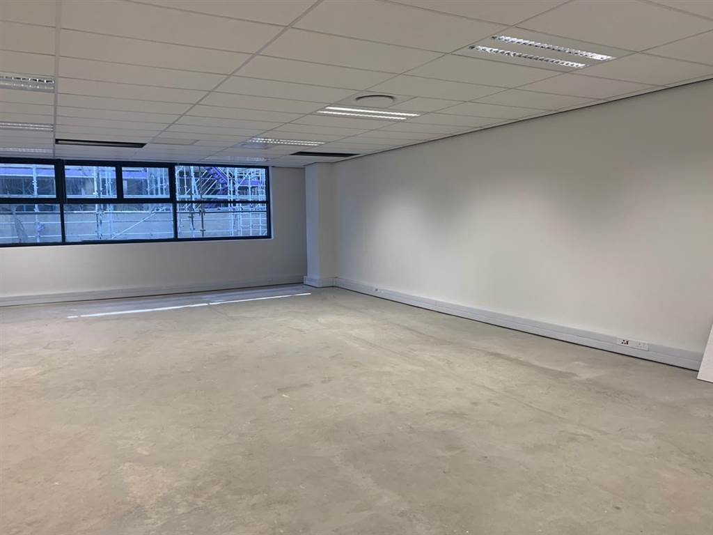 175  m² Commercial space in Illovo photo number 6