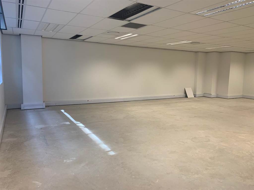 175  m² Commercial space in Illovo photo number 8