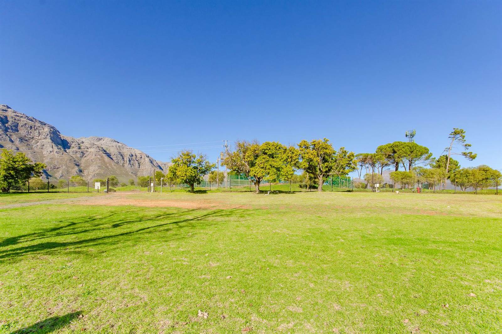 1166 m² Land available in Paradyskloof photo number 6