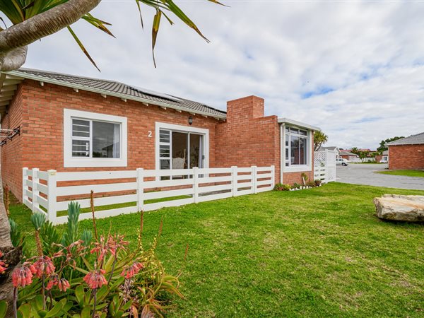 2 Bedroom Townhouse 2 Bedroom Townhouse