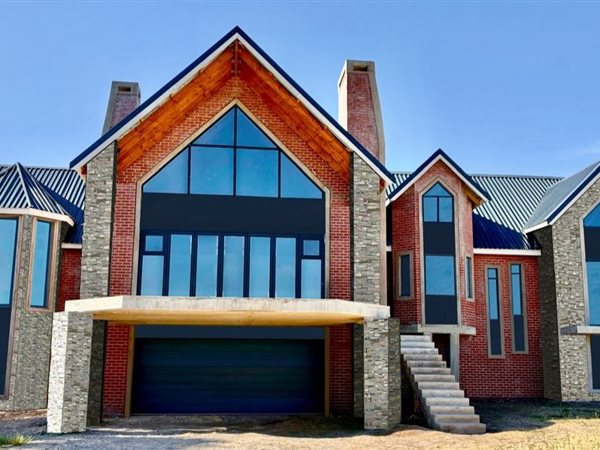 4 Bedroom House 4 Bedroom House