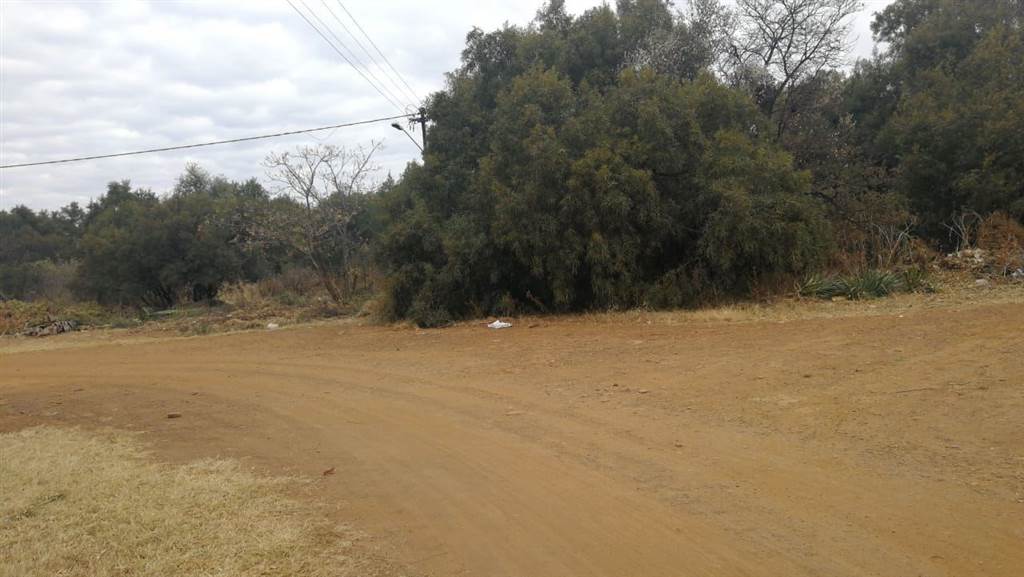 710 m² Land available in Zeerust photo number 2