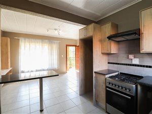 2 Bed Apartment in Farrarmere