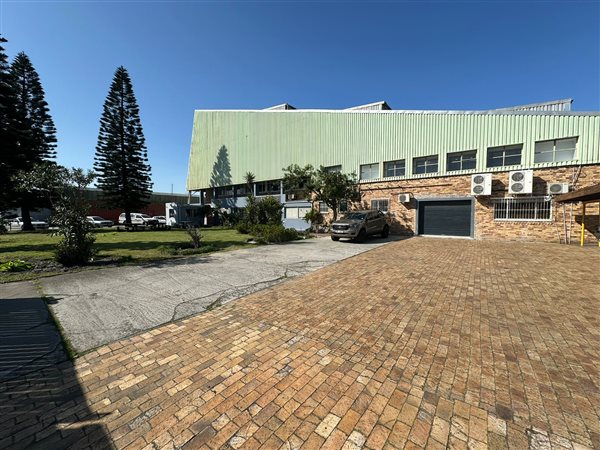 4 960  m² Industrial space