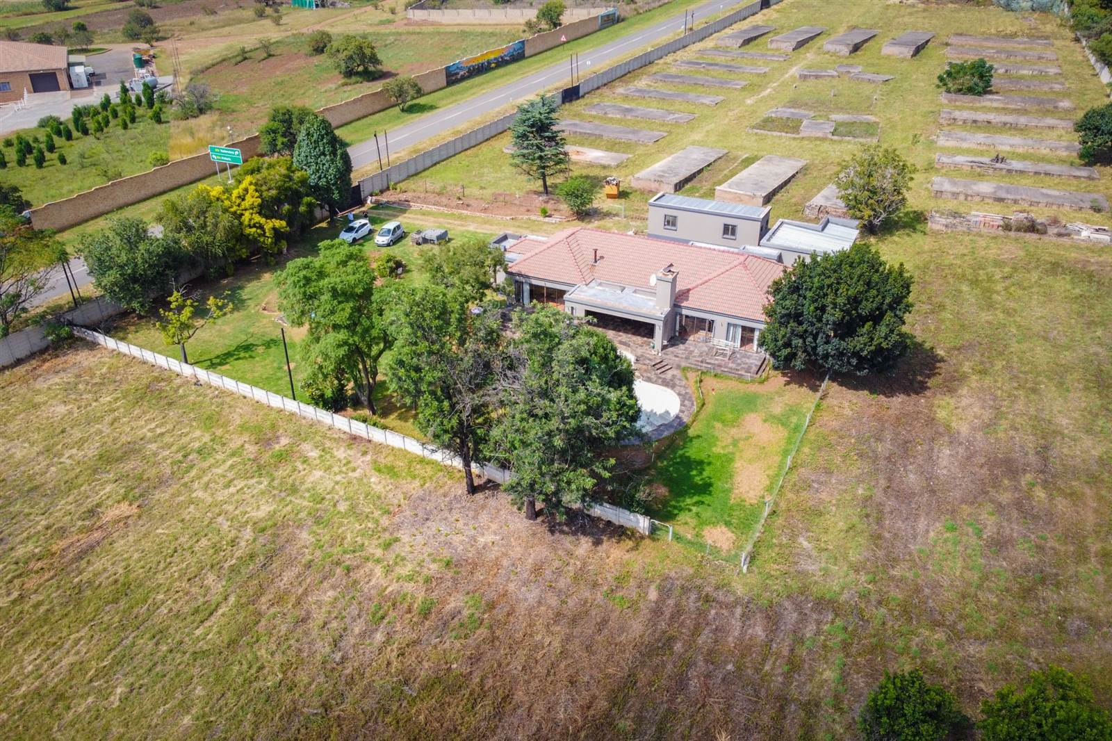 2.2 ha Farm in Sterkfontein and surrounds photo number 4