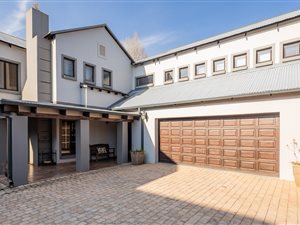 4 Bed House in Willow Acres