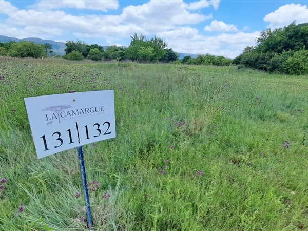 1275 m² Land available in Melodie