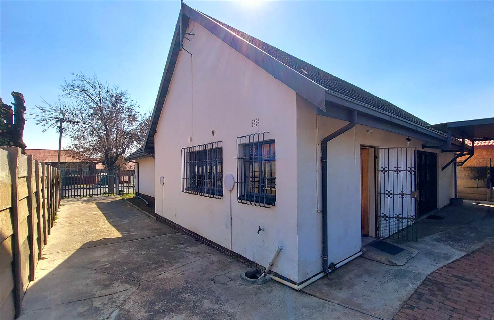 4 Bed House in Benoni Central photo number 18