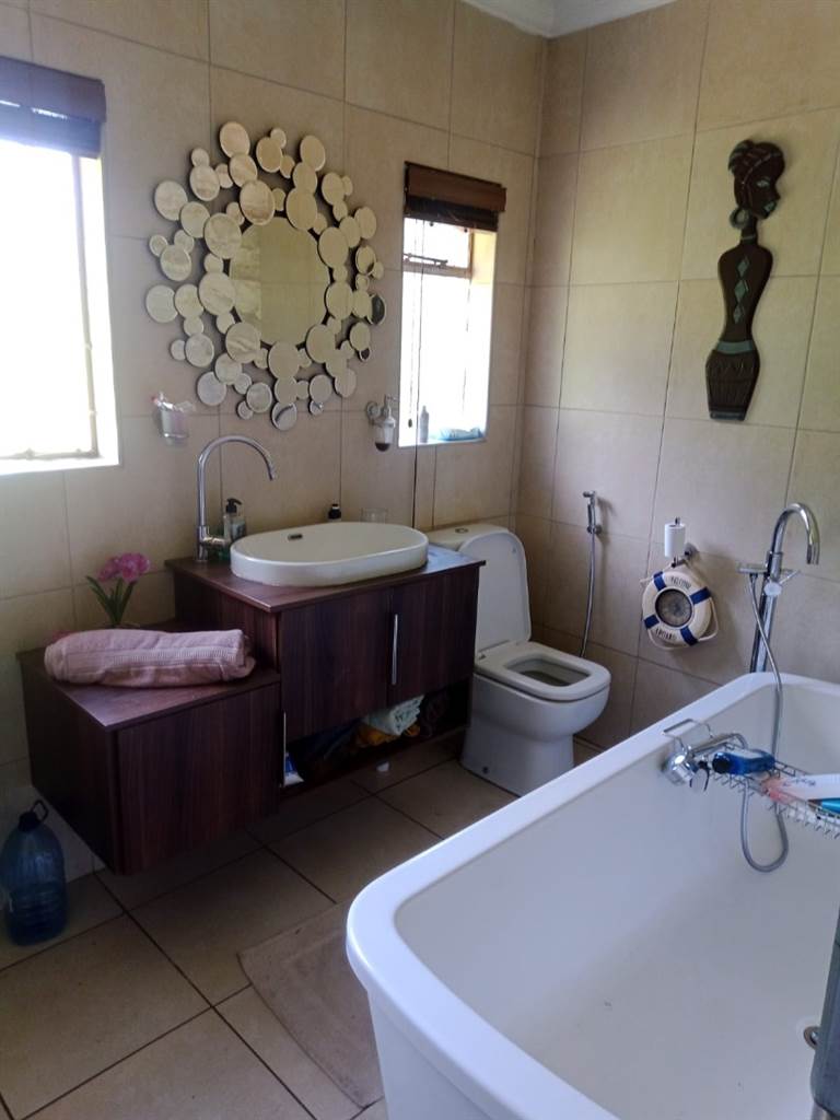 3 Bed House in Bronkhorstbaai photo number 30