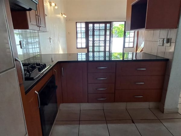 2 Bedroom Simplex 2 Bedroom Simplex