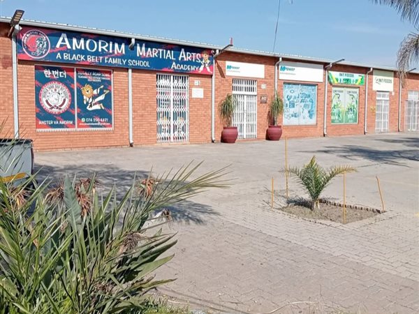 145 m² Commercial space 145 m² Commercial space