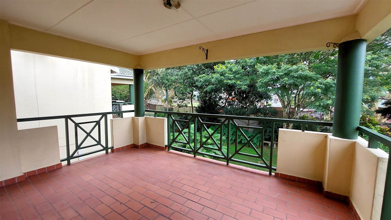 2 Bed Apartment in Mt Edgecombe photo number 19