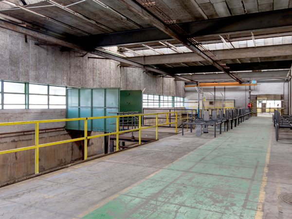 6 366  m² Industrial space