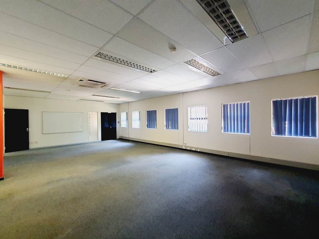 687  m² Commercial space in Halfway House photo number 25