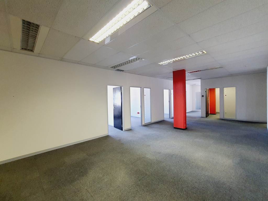 687  m² Commercial space in Halfway House photo number 21