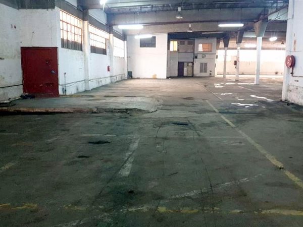 1986  m² Industrial space in Point