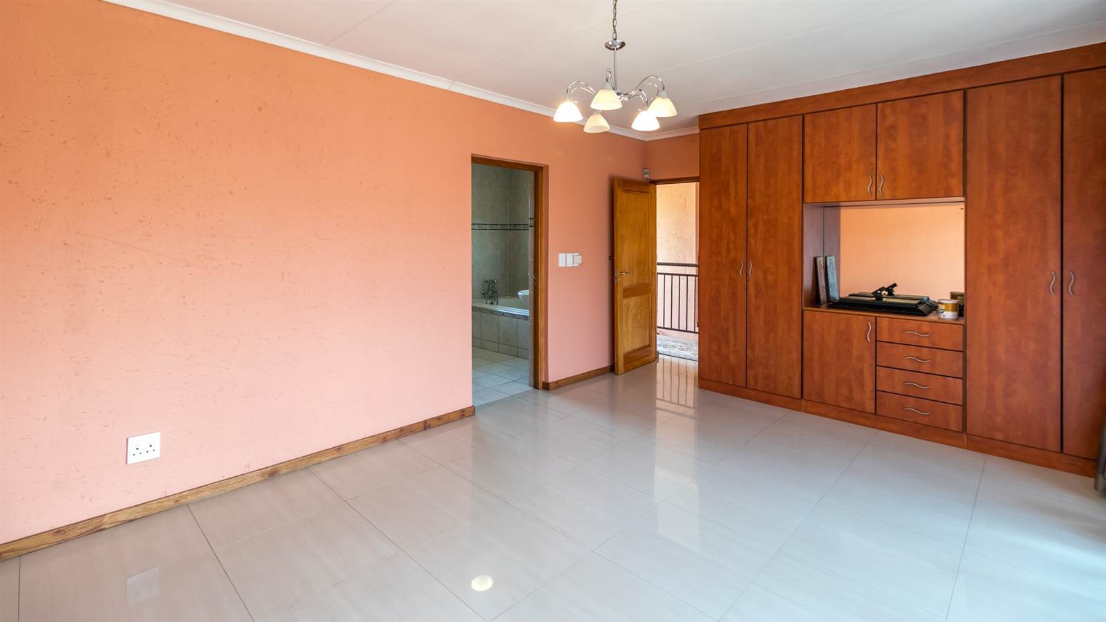 3 Bed Cluster in Randpark Ridge photo number 12