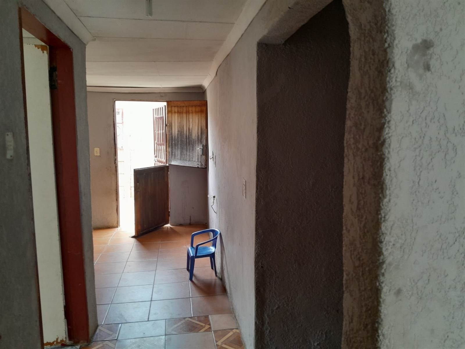 3 Bed House in Duduza photo number 4