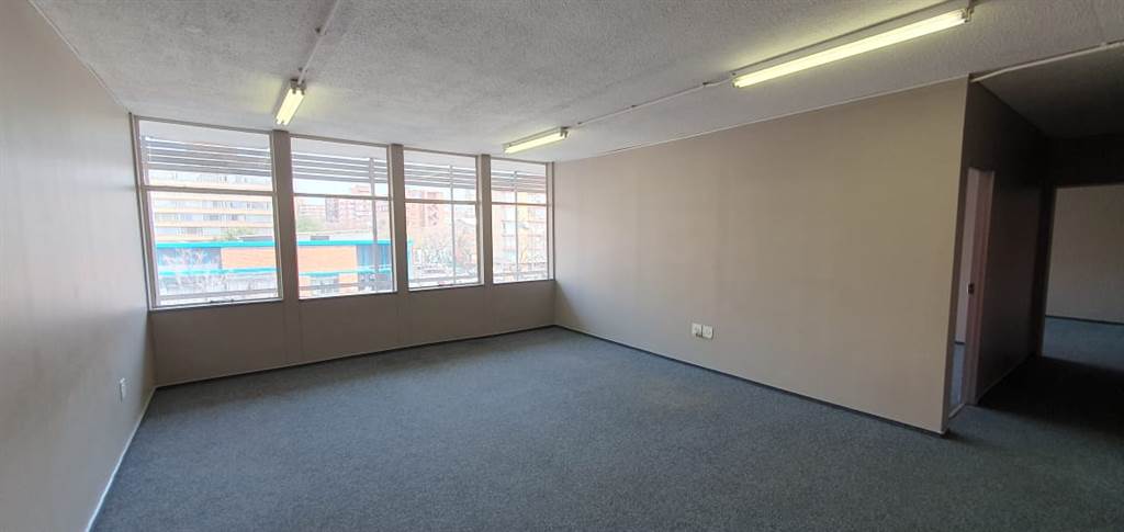 100  m² Commercial space in Sunnyside photo number 13
