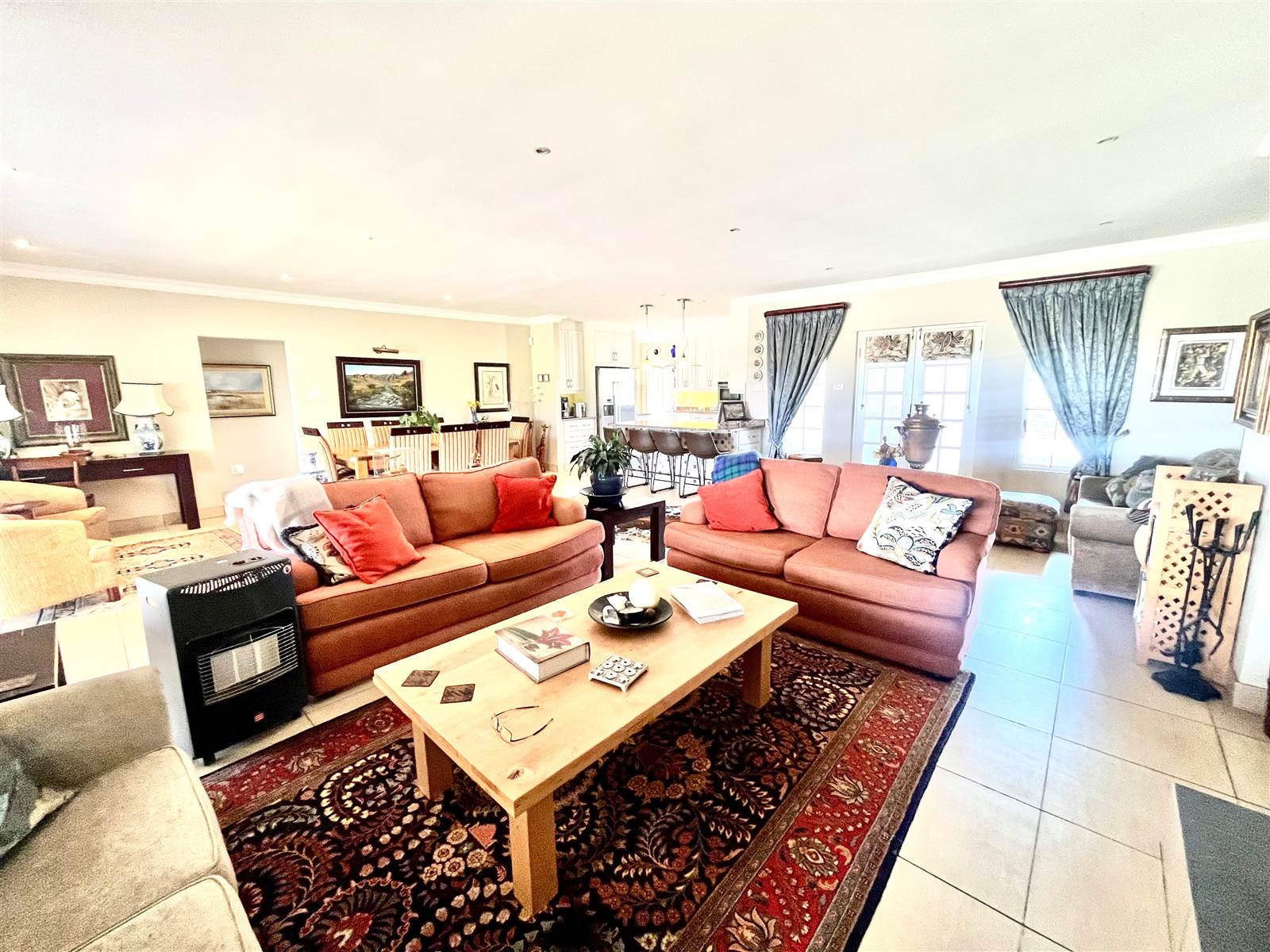 4 Bed House in Underberg photo number 5