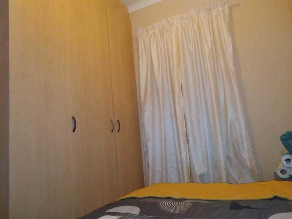 2 Bed House in Ikageng photo number 13