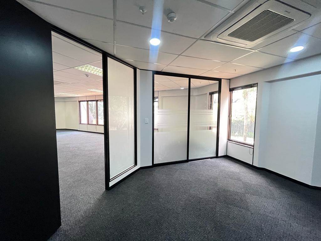 224  m² Commercial space in Parktown photo number 11