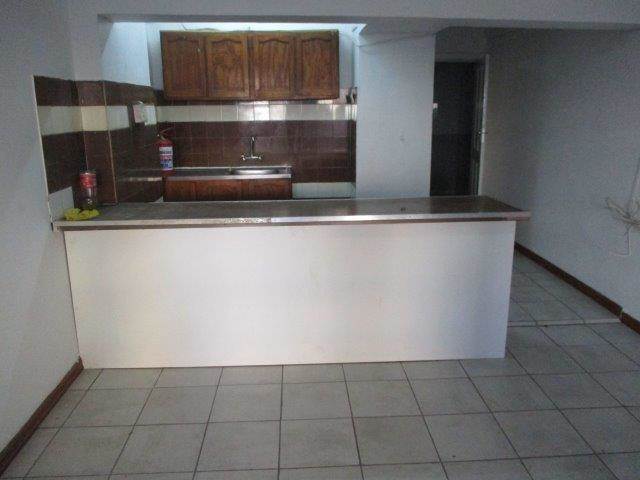 0.5 Bed Flat in Durban CBD photo number 6