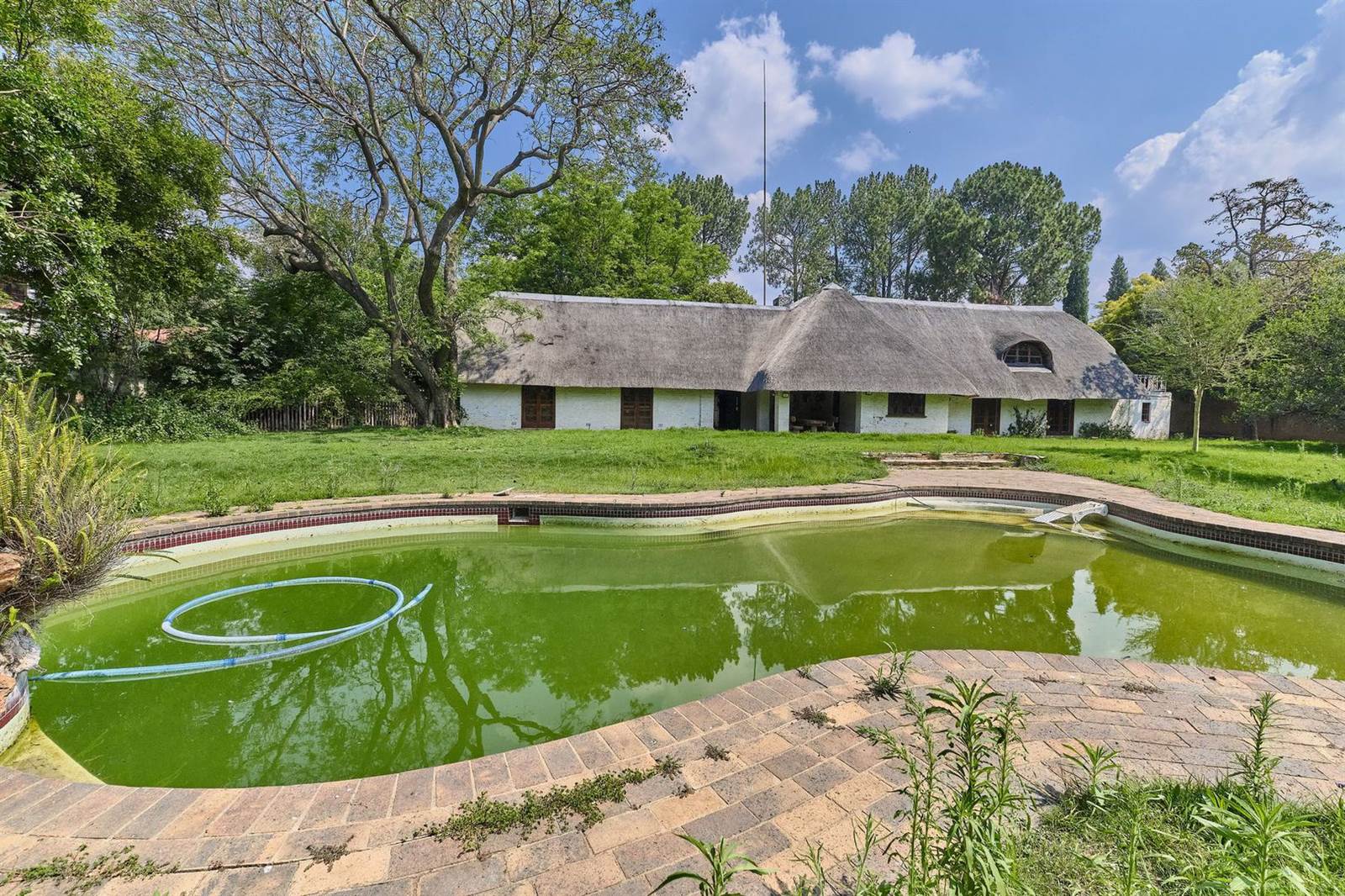 4050 m² Land available in Douglasdale photo number 18