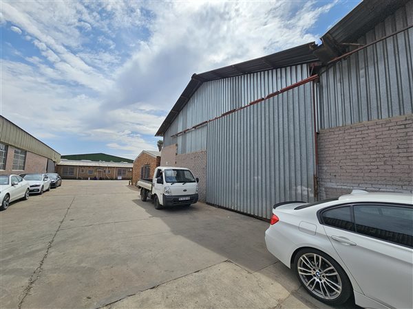 240  m² Industrial space