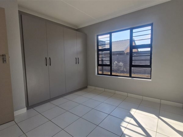1 Bedroom House
