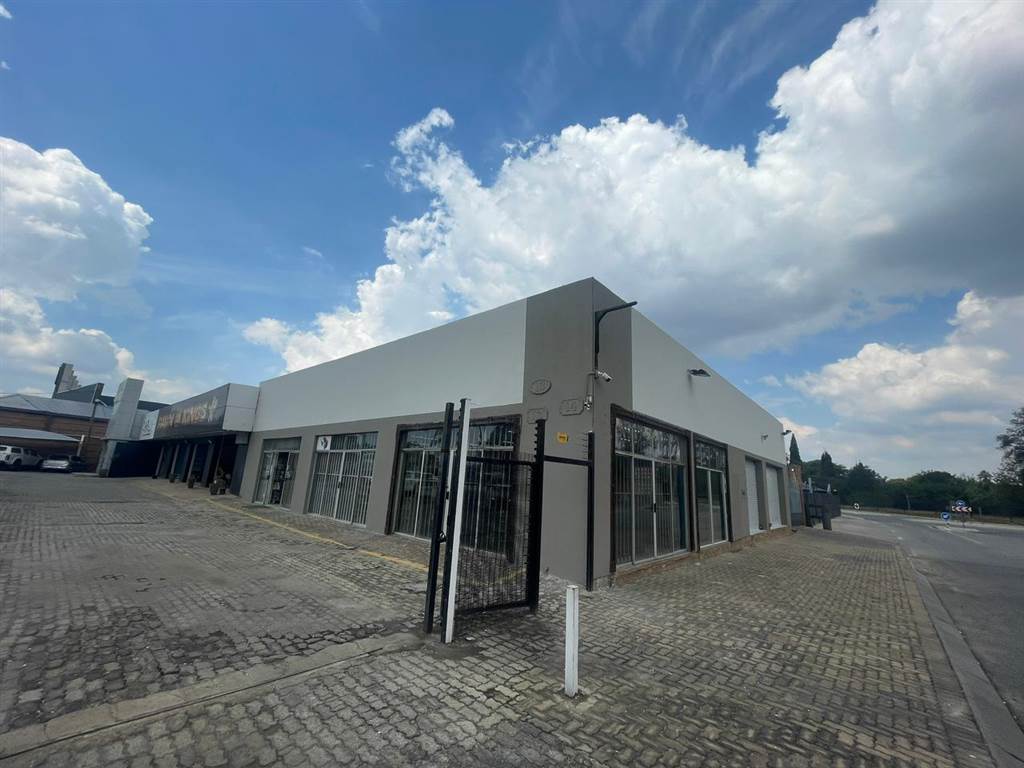 475  m² Commercial space in Beyers Park photo number 1