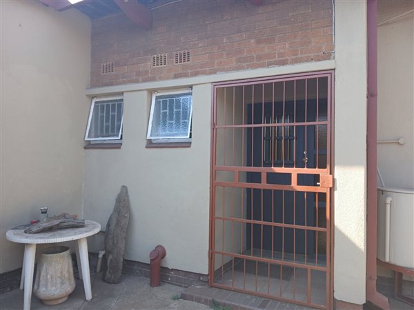 3 Bedroom House 3 Bedroom House