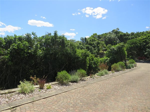 622 m² Land available in East Bank
