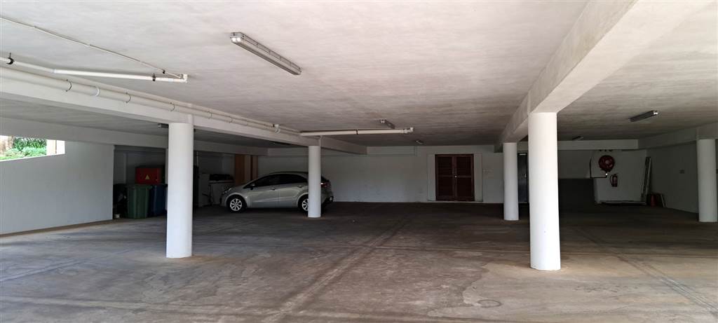 1600  m² Office Space in Kloof photo number 4