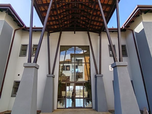 270  m² Commercial space in Roodepoort Central