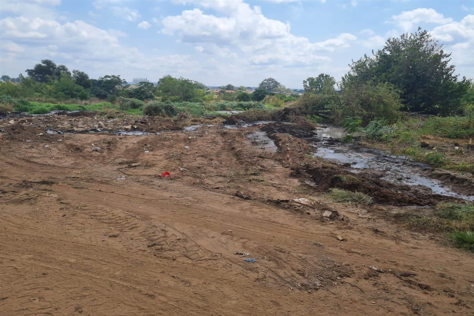 2000 m² Land available in Witbank Central photo number 5