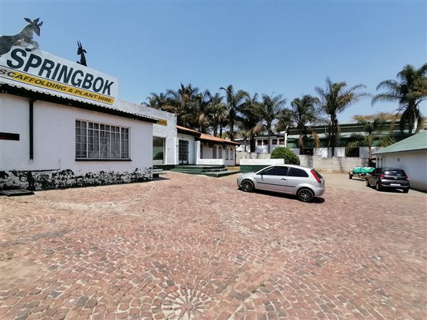 438 m² Commercial space 438 m² Commercial space