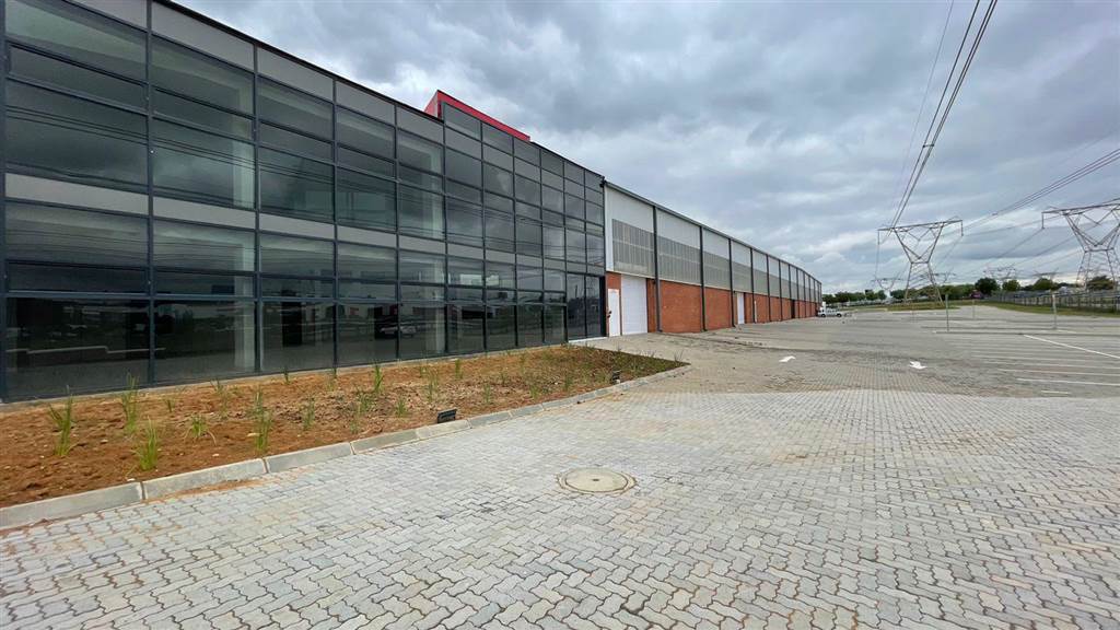 6300  m² Industrial space in Louwlardia photo number 2