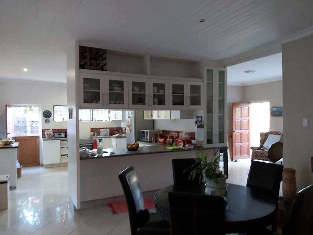 5 Bed House in Tugela Mouth photo number 16