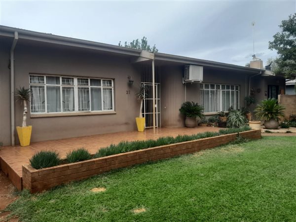 3 Bedroom House 3 Bedroom House