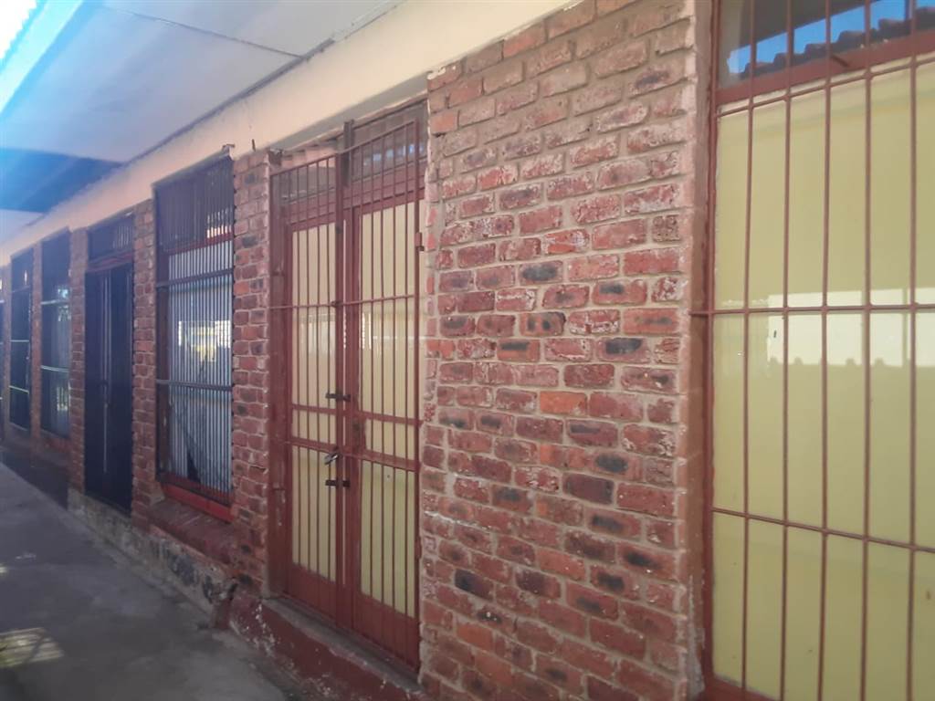 5857  m² Commercial space in Osizweni photo number 15