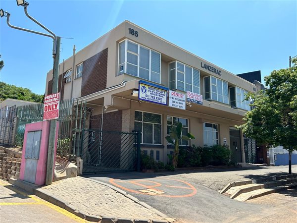 70  m² Commercial space in Northcliff