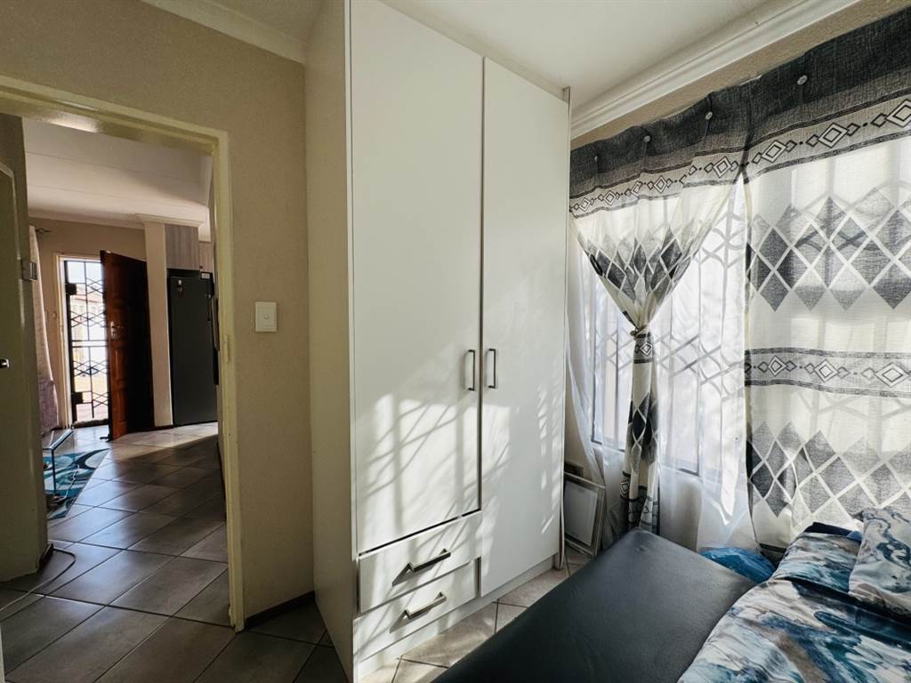 2 Bed House in Benoni CBD photo number 14